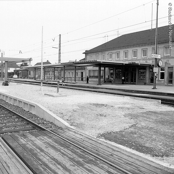Archivfoto des Neumarkter Bahnhofs