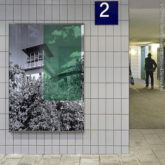 Die Personenunterführung (PU) Neumarkt in der Oberpfalz im Regionalbereich Süd der DB Station&Service AG nach der Neugestaltung im Konjunkturprogramm 2021. Foto am 11. Januar 2022.