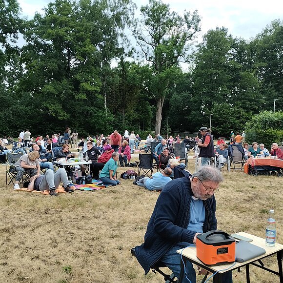 Picknick im Park in Woffenbach