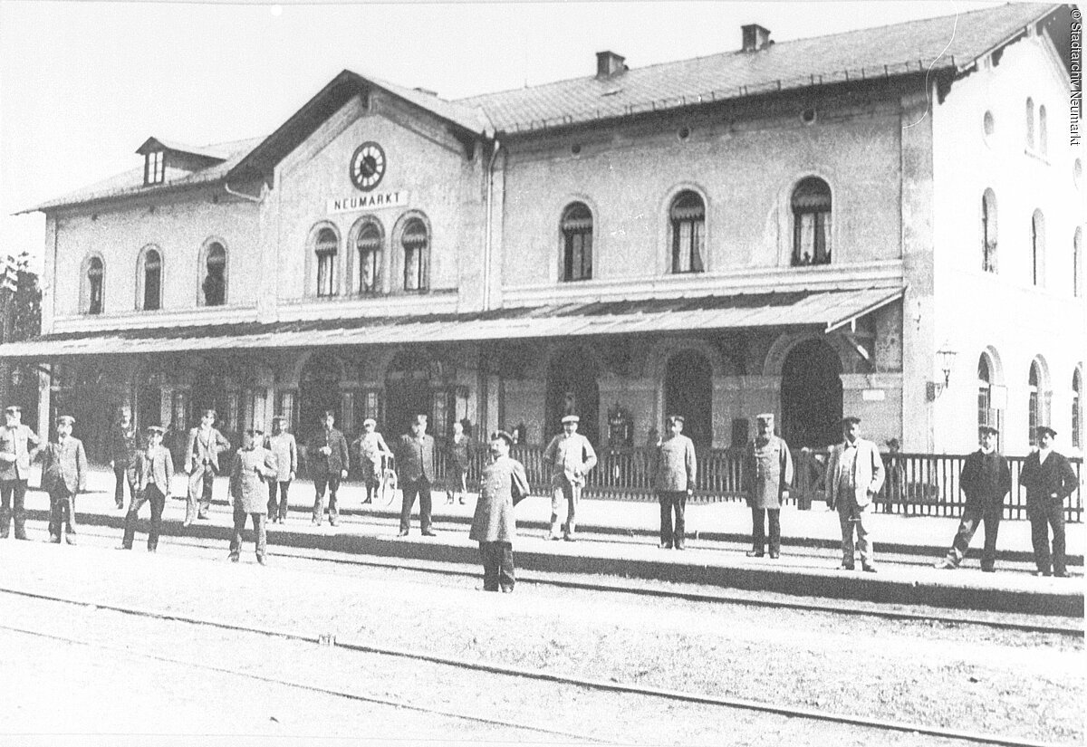 Archivfoto des Neumarkter Bahnhofs